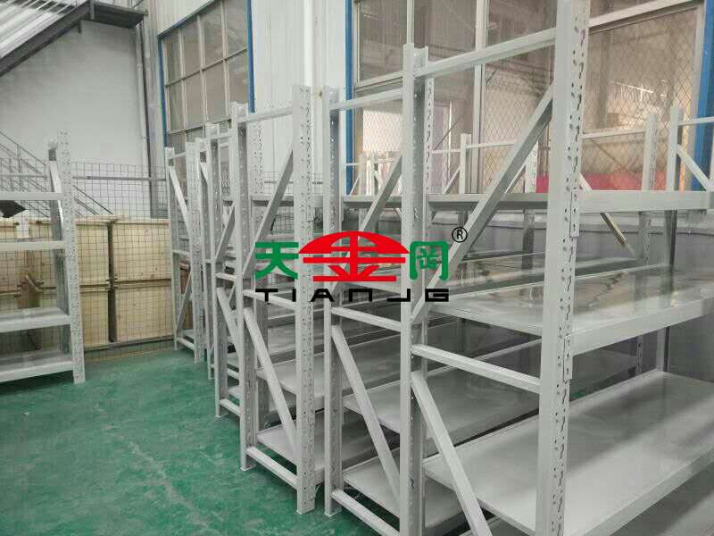 中型倉(cāng)庫(kù)貨架規(guī)格