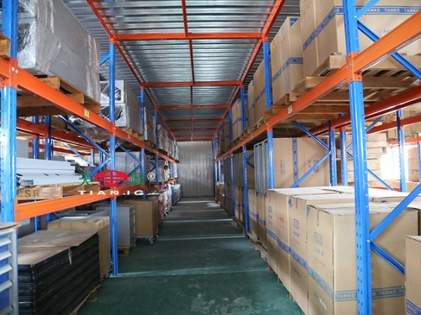 昆山天金岡老師傅教您如何計算重型貨架的尺寸，不被業(yè)務(wù)員蒙!