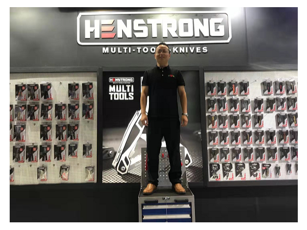 德資企業(yè)考察團隊走進(jìn)工具柜廠家天金岡，實地考察工廠！