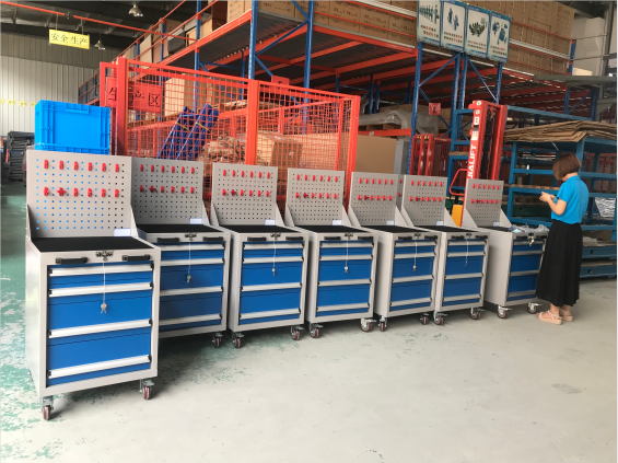 車間定制工具柜生產(chǎn)廠家