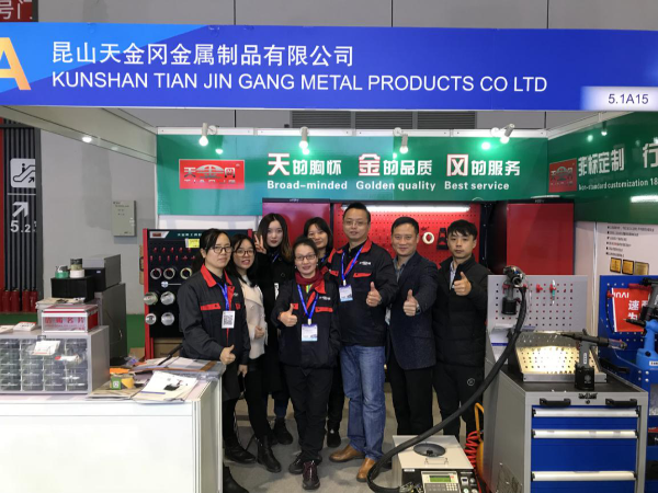 天金岡零件柜亮相于第15屆德國汽車Automechanika展現(xiàn)場【天金岡】