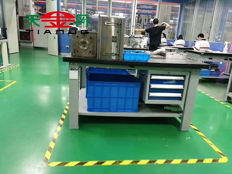 鉗工工作臺生產廠家