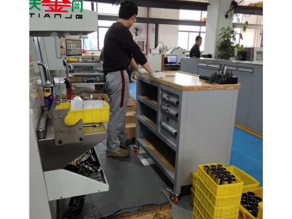南通工具柜哪家好，潛心研發，用心制造【天金岡】