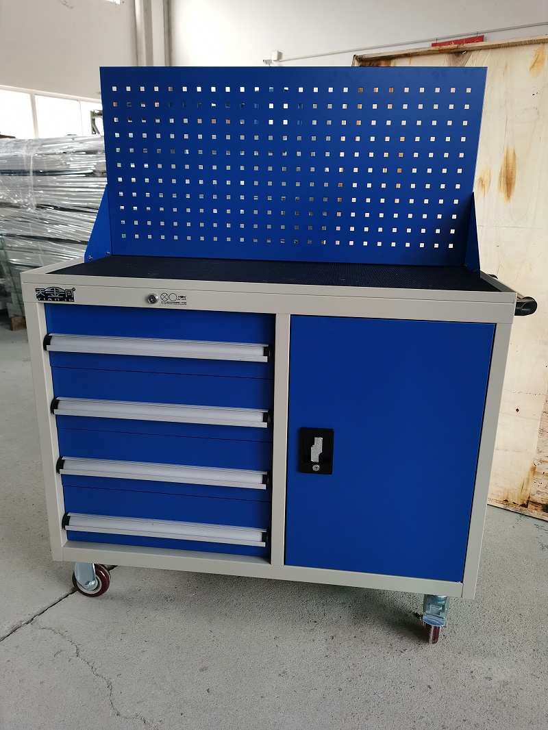 移動五金工具車